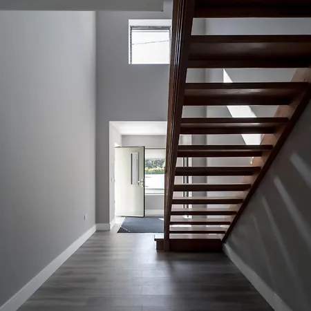 Large Detached In The Heart Of To Sleep 14 People *