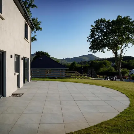 Casa vacanze Large Detached In The Heart Of To Sleep 14 People